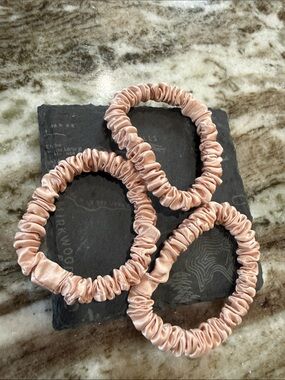 Set of 3 Mulberry Silk SlipLike Hair Scrunchie Set Pink  - 3 Pack